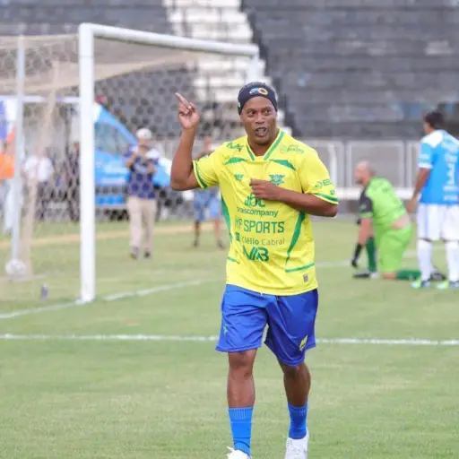 ronaldinho-criticas-brasil.webp ,