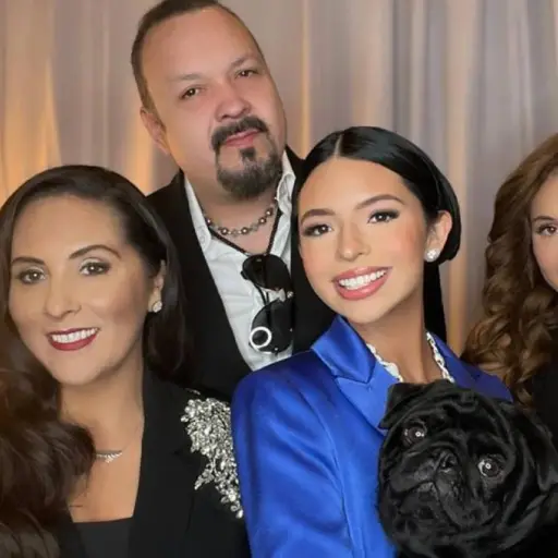 angela-aguilar-emisoras-unidas-junio-2024-1.webp ,