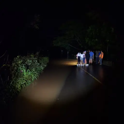 Familias-evacuadas-por-las-lluvias-foto-Conred.jpeg ,