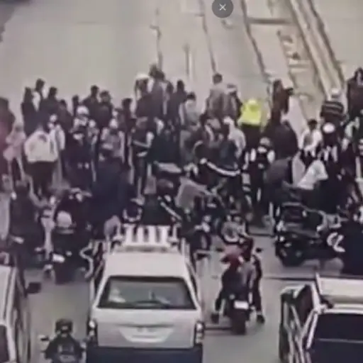 manifestacion-calle-marti-emisoras-unidas.webp ,