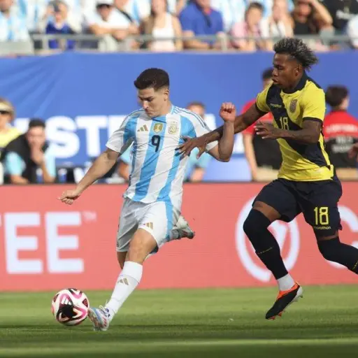 julian-alvarez-busca-romper-racha-negativa-ante-guatemala-junio-2024.webp ,