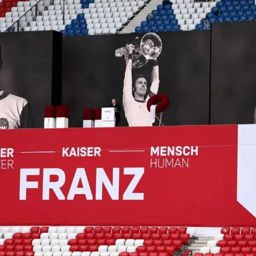 homenaje-franz-beckenbauer.webp ,