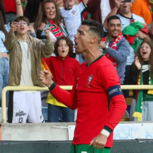 cffd0adb96c0599a3da113f007c4c29ef4a4a3ac.webp ,