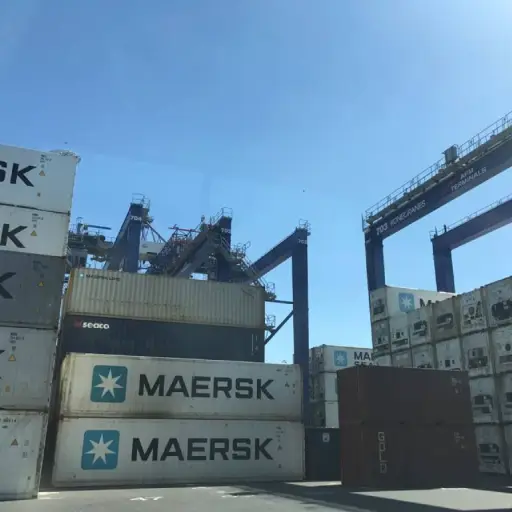 portuaria-apm-terminal-emisoras-unidas.webp ,