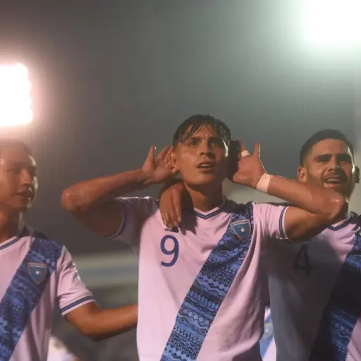 seleccion-nacional-de-guatemala-lider-grupo-e-eliminatoria-mundialista-junio-2024-scaled-1.webp ,