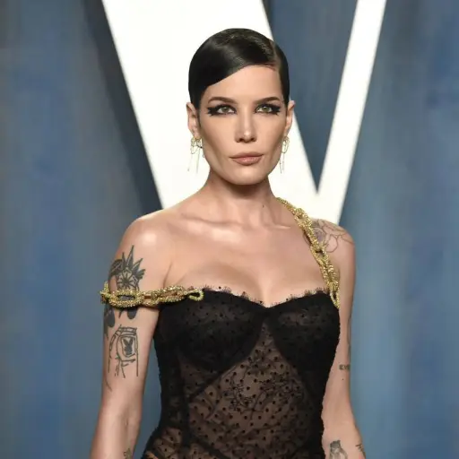 halsey-cancion-the-end-cancer.webp ,