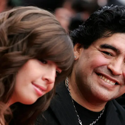 hijas-de-maradona-niegan-cargos-por-hostigamiento-digital-emisoras-unidas-1-scaled-1.jpg ,