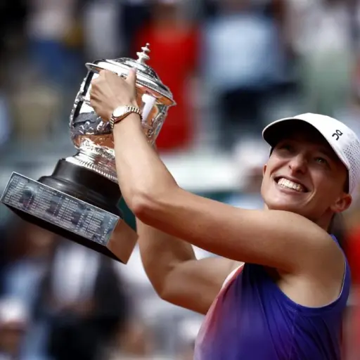 iga-swiatek-roland-garros.webp ,