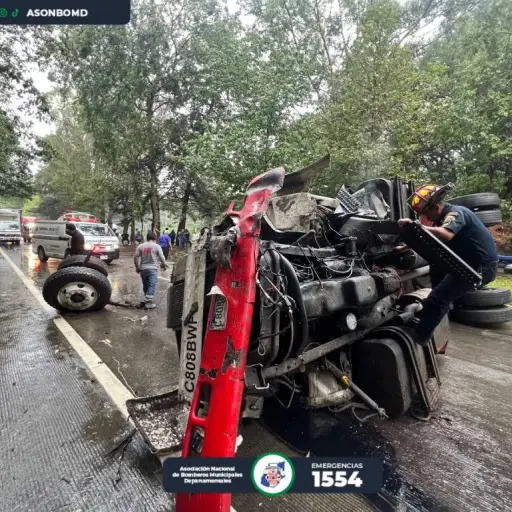 accidente-cisterna-ruta-interamericana-emisoras-unidas.webp ,