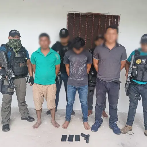 Tres-presuntos-secuestradores-fueron-capturados-en-Zacapa.-Una-de-sus-victimas-fue-liberada.jpeg ,