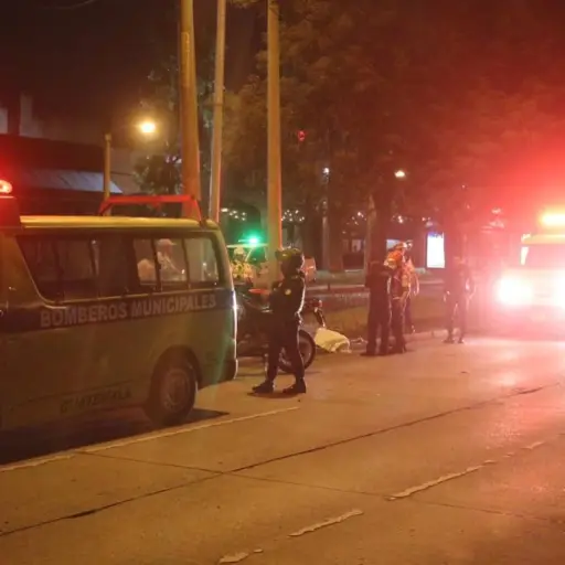 hombre-atropellado-zona-9-emisoras-unidas.webp ,