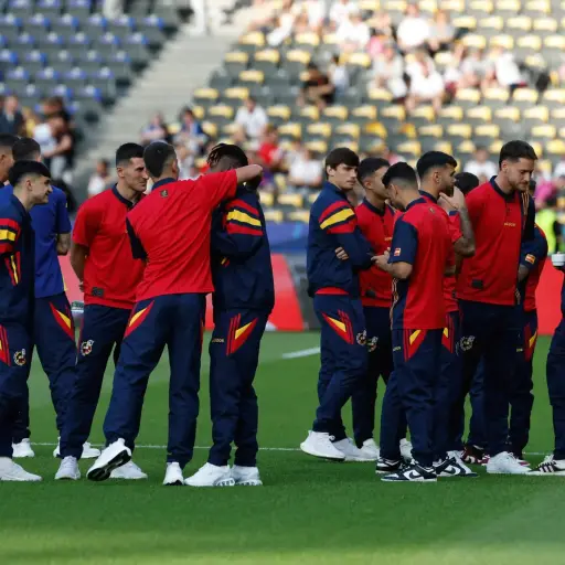 alineaciones-de-la-final-de-la-eurocopa-2024-julio-2024-scaled-1.webp ,