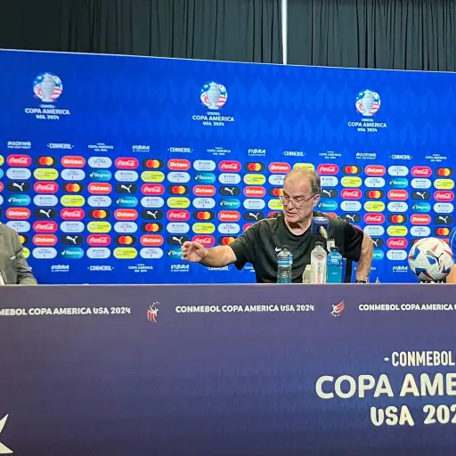 marcelo-bielsa-tecnico-de-uruguay-copa-america-2024-julio-2024-1.webp ,