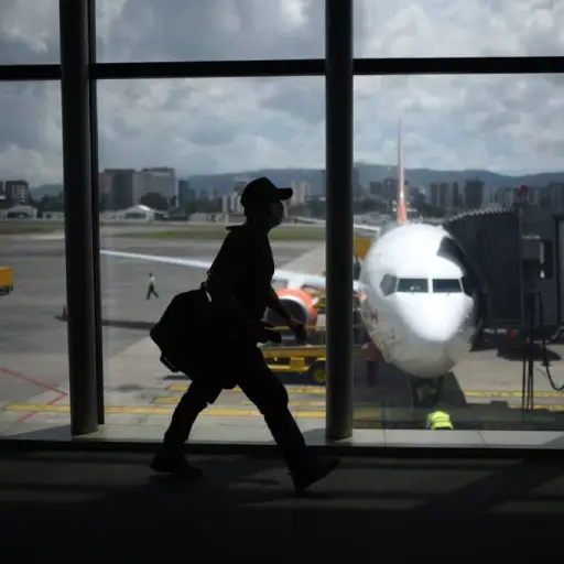 aeropuerto-la-aurora-emisoras-unidas2.webp ,