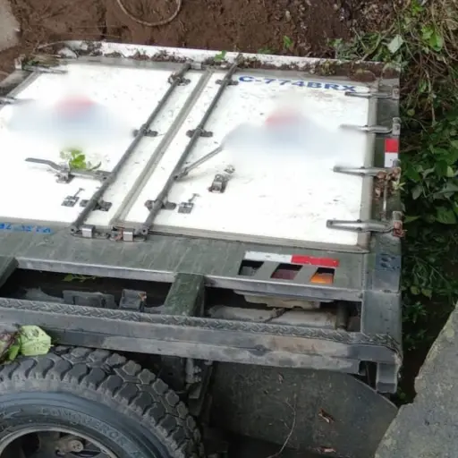 Vehiculo-cae-en-el-descesnso-de-Las-Canas-Bomberos-de-Antigua-gt002.jpg ,