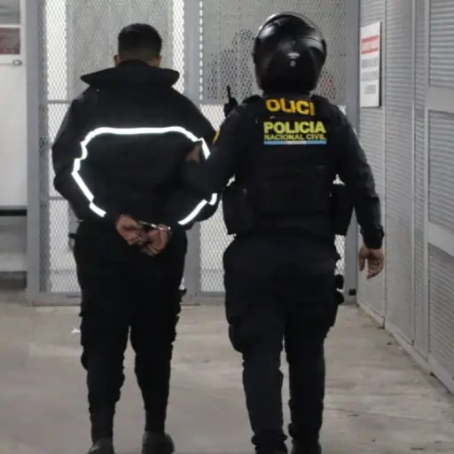 capturado-guardia-disparar-taxi-zona-10-emisoras-unidas.jpg ,