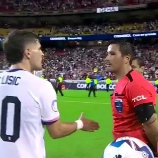 arbitro-kevin-ortega-niega-sa-ludo-a-pulisic-copa-america-2024-julio-2024.webp ,