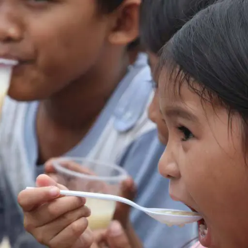 hambre-ninos-emisoras-unidas.webp ,