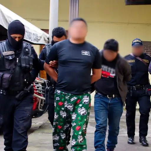 Capturados-por-cometer-asaltos-en-autobuses.jpg ,