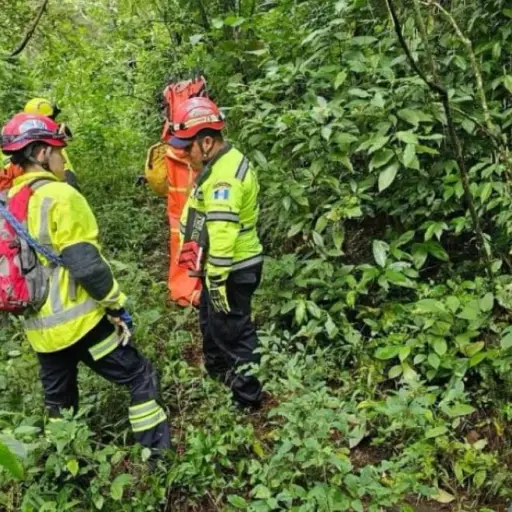 busqueda-avioneta-volcan-agua-emisoras-unidas2.webp ,