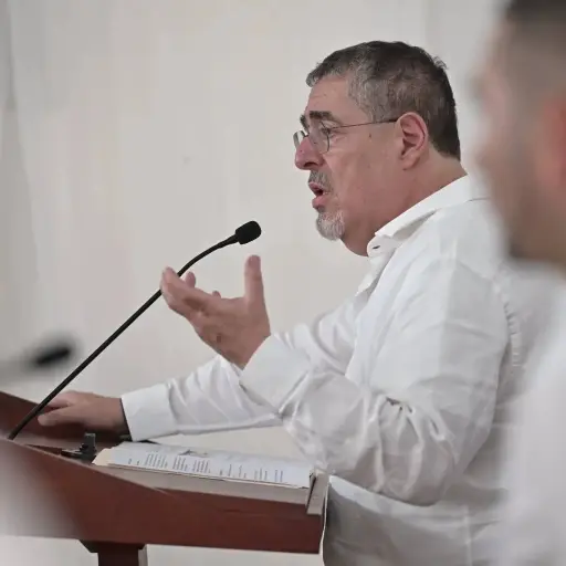 Bernardo-Arevalo-viaje-a-Europa.webp ,