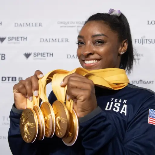 simone-biles-mas-ganadora-mundiales-2019-emisoras-unidas-3.jpg ,