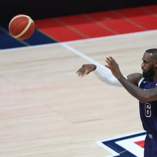 lebron-james-estados-unidos.webp ,