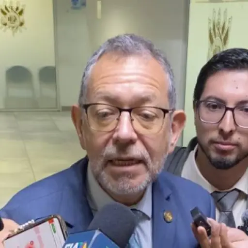 ministro-comunicaciones-felix-alvarado-emisoras-unidas-1.webp ,