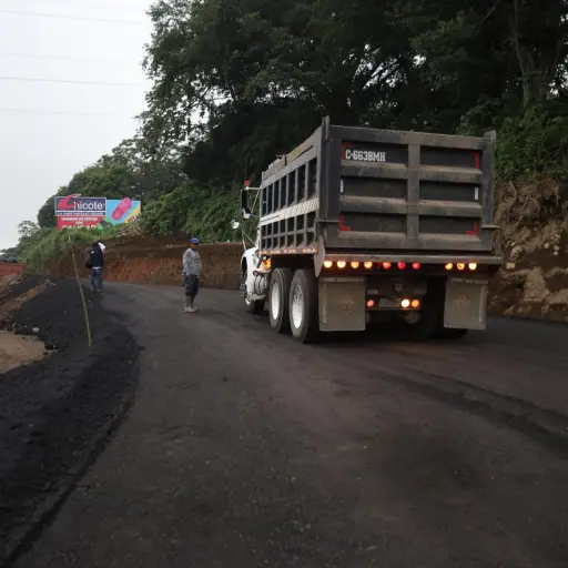Primeros-vehiculos-en-circular-por-la-autopista-Palin-Escuintla-1.jpeg ,