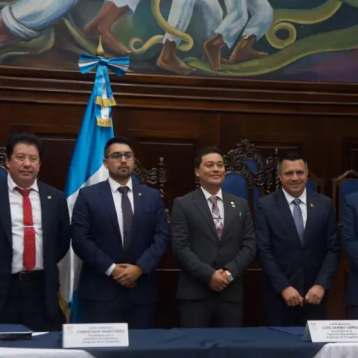 comision-pesquisidora-magistrados-tse-emisoras-unidas.webp ,