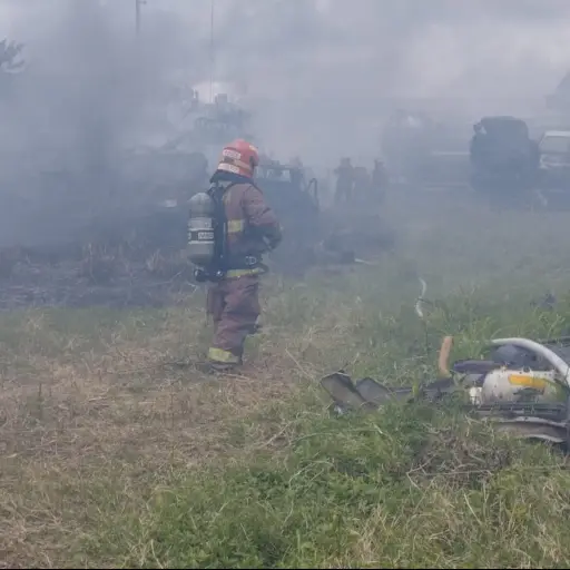Inendio-en-el-predio-de-la-zona-6-de-la-PNC-Bomberos-Municipales-1-scaled-1.jpg ,