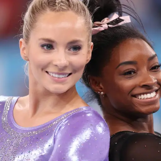 mykayla-skinner-simone-biles1.webp ,