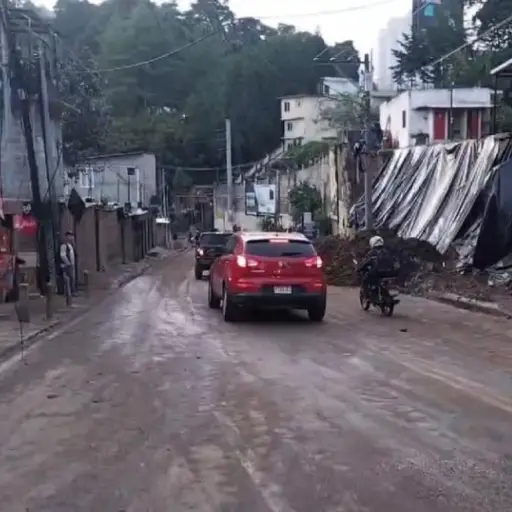 carriles-ruta-muxbal-emisoras-unidas1.jpg ,