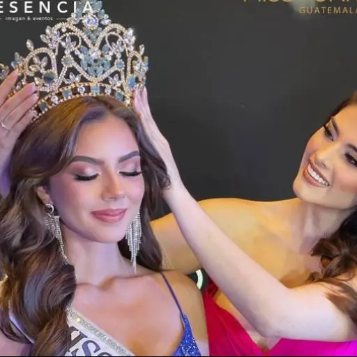 Andrea-Radford-y-Ana-Gabriela-Villanueva.png ,