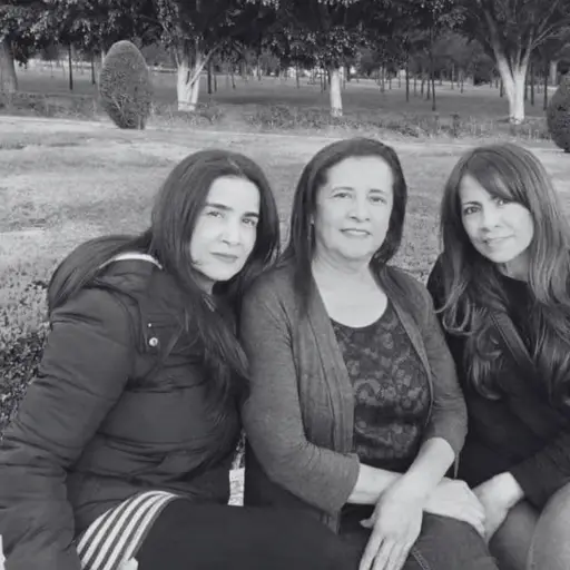 Hermanas-Orozco-QEPD-byn.jpg ,