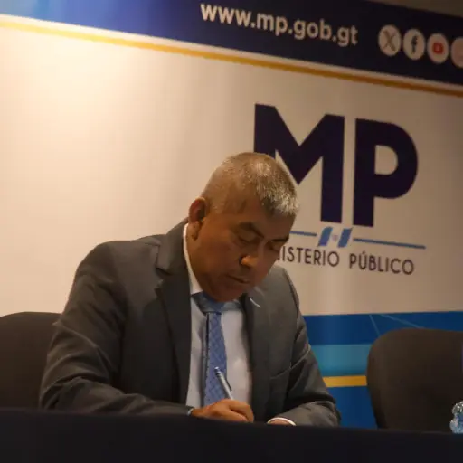 fiscal-rafael-curruchiche-emisoras-unidas-scaled-1.jpg ,