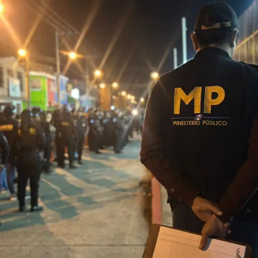 allanamientos-operativo-vigilante-emisoras-unidas1.jpg ,