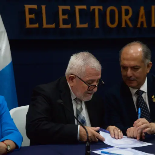 sergio-escobar-registrador-ciudadanos-emisoras-unidas1.jpg ,