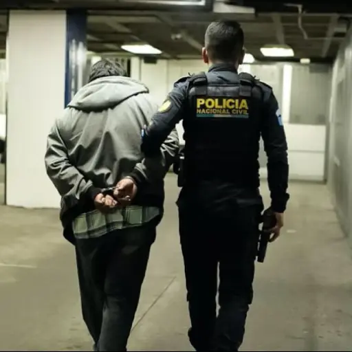 guardia-capturado-san-miguel-petapa-emisoras-unidas.jpg ,