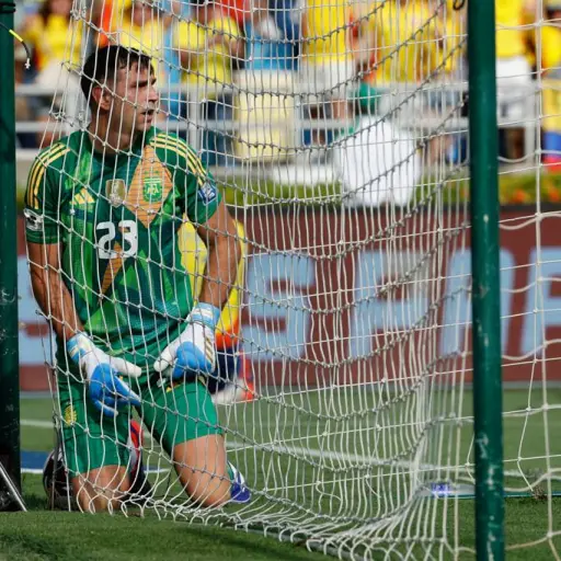 emiliano-dibu-martinez.webp ,