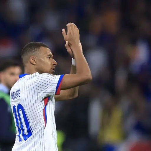 mbappe-denuncia-psg.webp ,