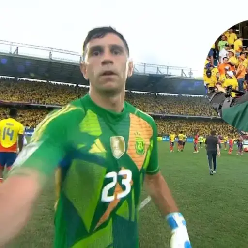 agresion-dibu-martinez.webp ,