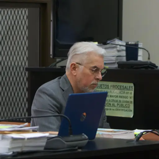 exdiputado-luis-rabbe-emisoras-unidas11.jpg ,