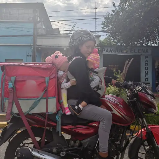 Con-blur-Super-mami-de-la-Avenida-Elena-Foto-de-internet.jpg ,