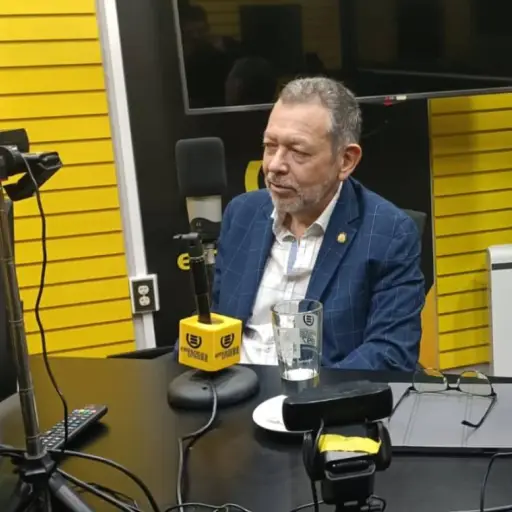 ministro-comunicaciones-felix-alvarado-emisoras-unidas.webp ,