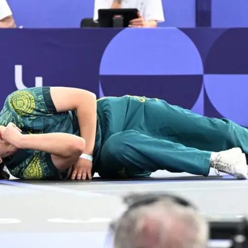 australia-raygun-breaker-canguro.webp ,