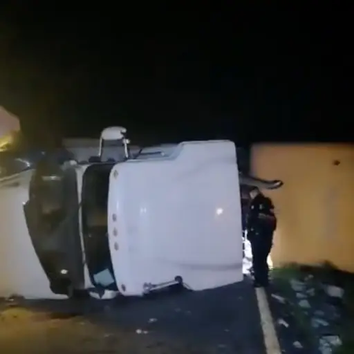 accidente-cabezal-escuintla-emisoras-unidas.jpg ,