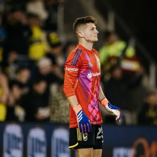 defensa-como-portero-columbus-crew.webp ,