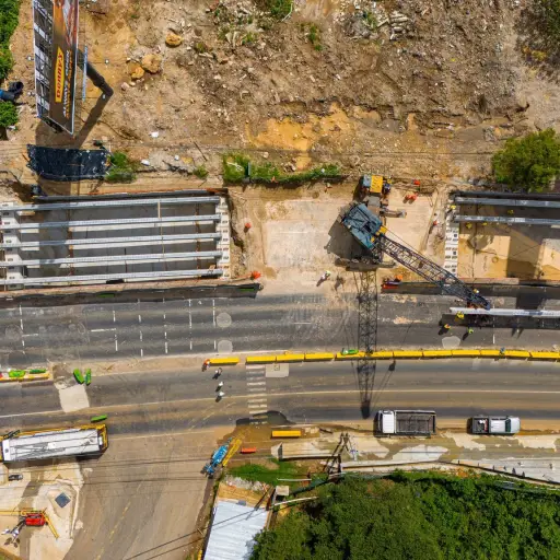 Avance-de-la-instalacion-de-vigas-003-1-1.jpg ,