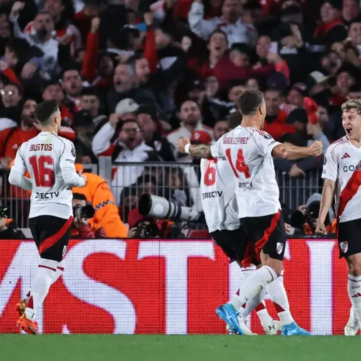 river-plate-semifinalista-de-copa-liberadortes-septiembre-2024-scaled-1.webp ,